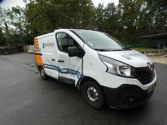 Autoverwertung Renault Trafic TRAFIC 3 COURT PHASE 1 - 1.6 DCI - 16V TURBO 2018/5