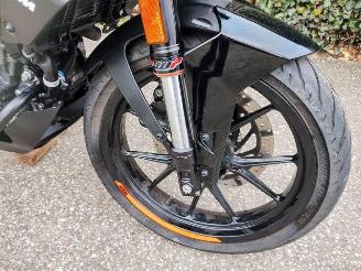 KTM 125 Duke ABS picture 9