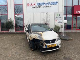dañado vehículos comerciales Seat Ibiza  2017/1