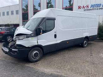 disassembly passenger cars Iveco New Daily New Daily VI, Van, 2014 33S16, 35C16, 35S16 2018/5