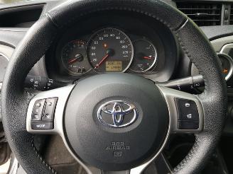 Toyota Yaris 1.0 VVT-i Aspiration picture 19