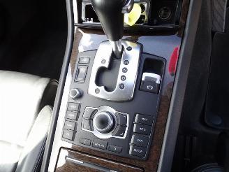 Audi A8 Quattro 3.0 TDi picture 7