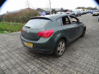 Vrakbiler auto Opel Astra 1.4 Turbo 2011/3