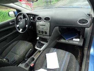 Ford Focus 1.6 16v picture 5