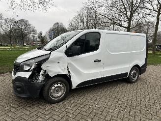 danneggiata veicoli commerciali Renault Trafic 1.6 dci t29 l1 2019/6