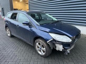 uszkodzony samochody osobowe Ford Focus  2012/7