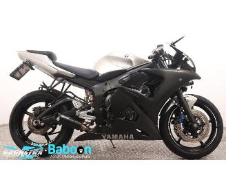 uszkodzony motocykle Yamaha  YZF-R6 2004/5