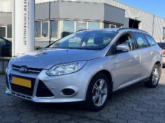 Auto incidentate Ford Focus Wagon 1.0 EcoBoost Edition 2014/7