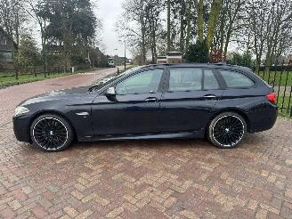 BMW 5-serie Touring M550xd 381 Pk picture 2