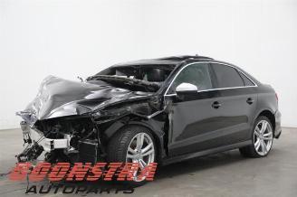 damaged passenger cars Audi S3 S3 Limousine (8VM/8VS), Sedan, 2013 2.0 TFSI 16V 2016/7