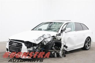 Voiture accidenté Audi A4 A4 Avant (B8), Combi, 2007 / 2015 2.0 TDI 16V 2015/5
