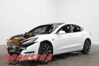 Salvage car Tesla Model 3 Model 3, Sedan, 2017 Performance AWD 2020/9