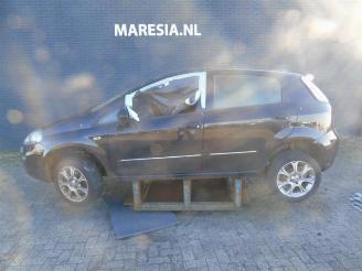 damaged passenger cars Fiat Punto Punto Evo (199), Hatchback, 2009 / 2012 1.3 JTD Multijet 85 16V Euro 5 2012/6