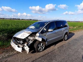 Voiture accidenté Ford Galaxy 1.8 tdci 2008/10