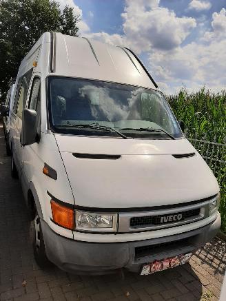 Salvage car Iveco Daily 50 C15 2006/1