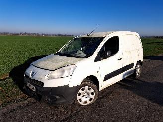 disassembly commercial vehicles Peugeot Partner 1.6 hdi 2012/1