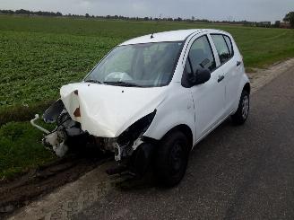 damaged passenger cars Opel Agila  2014/1