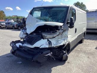 Voiture accidenté Iveco New Daily New Daily VI, Van, 2014 33S14, 35C14, 35S14 2021/8