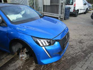 damaged passenger cars Peugeot 208  2020/1