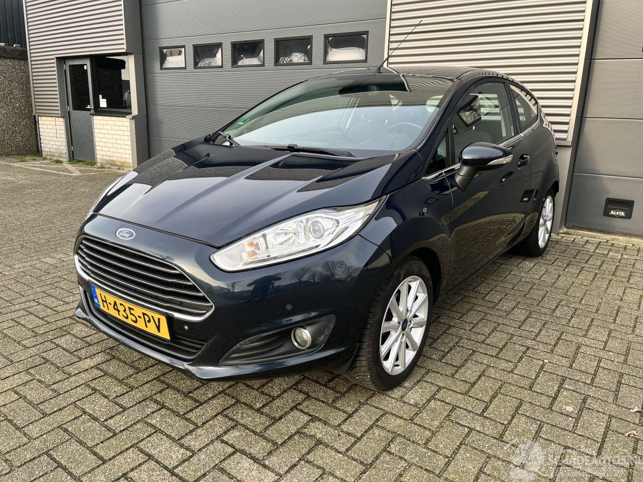 Ford Fiesta 1.0 Ecoboost CLIMA / NAVI / CRUISE / PDC