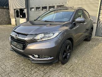 Auto incidentate Honda Hr-v 1.5i VTEC PANODAK / NAVI / LEER / XENON / CAMERA 2018/3