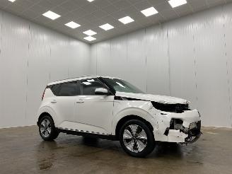 Damaged car Kia E-Soul DynamicLine 64 kWh Navi Clima 2020/6