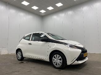 Toyota Aygo 1.0 VVT-I X-Play Airco picture 1