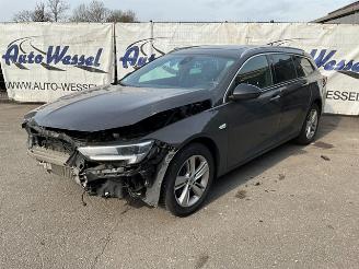 Voiture accidenté Opel Insignia 1.5 CDTi 2021/3