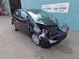 Damaged car Toyota Aygo Aygo (B40), Hatchback, 2014 1.0 12V VVT-i 2020/6