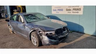 Damaged car BMW 5-serie 5 serie (G30), Sedan, 2016 523d 2.0 TwinPower Turbo 16V 2017/7