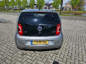 Volkswagen Up 1.0 12V 60 Hatchback  Benzine 999cc 44kW (60pk) picture 4