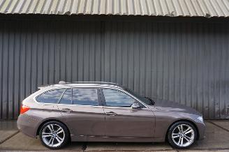 krockskadad bil auto BMW 3-serie 320D Touring Automaat Airco Executive Edition EfficientDynamics 2013/9