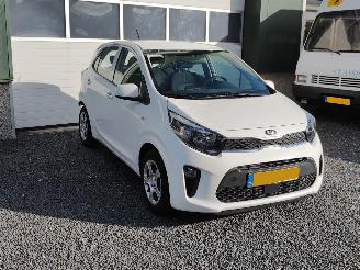 Kia Picanto 1.0 ComfortLine 5 persoons picture 3