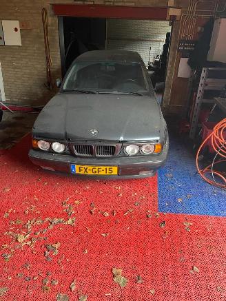 Auto incidentate BMW 5-serie 530 Touring 8-cilinder 1992/12