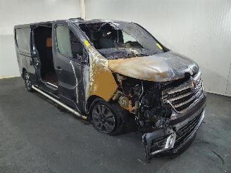 danneggiata veicoli commerciali Renault Trafic 2.0 DCI170 t30 L2H1 2022/3