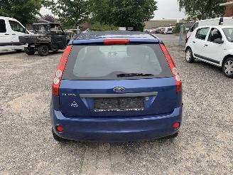 Ford Fiesta 1.3 picture 6