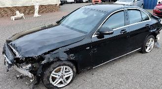 uszkodzony samochody osobowe Mercedes C-klasse Mercedes-Benz c 220 cdi avantgarde 2019/9