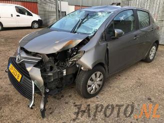 uszkodzony samochody osobowe Toyota Yaris Yaris III (P13), Hatchback, 2010 / 2020 1.0 12V VVT-i 2016/5