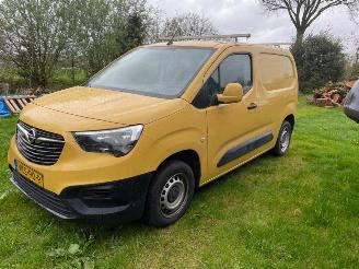 damaged commercial vehicles Opel Combo 1.5D Edition 2021 *versnellingsbak stuk* 2021/6