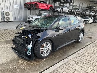 Damaged car Volkswagen ID.3 Pro 2020/12