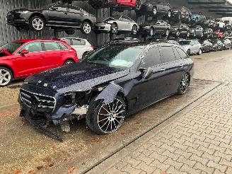 uszkodzony samochody osobowe Mercedes E-klasse E220 d Kombi 2019/9