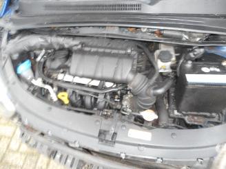 Hyundai I-10 i10 (F5) Hatchback 1.2i 16V (G4LA5) [63kW]  (04-2011/12-2013) picture 12