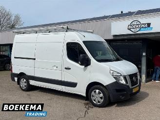 Voiture accidenté Nissan Nv400 2.3 dCi L2H2 Acenta Cruise Airco 3-pers 2014/10