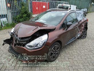 skadebil auto Renault Clio Clio IV Estate/Grandtour (7R) Combi 5-drs 0.9 Energy TCE 90 12V (H4B-4=
00(H4B-A4)) [66kW]  (01-2013/...) 2014/9