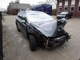 Voiture accidenté Volkswagen Passat Passat Variant (3G5), Combi, 2014 2.0 TDI 16V 150 2017/5