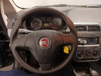 Fiat Punto Grande Punto (199) Hatchback 1.2 (199.A.4000(Euro 4)) [48kW]  (10-2005=
/...) picture 11