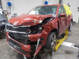 damaged passenger cars Skoda Fabia Fabia III (NJ3) Hatchback 5-drs 1.2 TSI 16V (CJZC(Euro 6)) [66kW]  (08=
-2014/06-2021) 2015