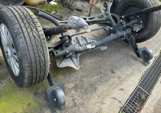 dañado ciclomotor Volkswagen Golf 1.6 TDI COMPLETE ACHTERAS GOLF 2012/1