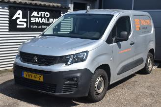 krockskadad bil bedrijf Peugeot Partner 1.5 Premium Bluehdi 75Pk Koelwagen Navi/Airco 2019/9