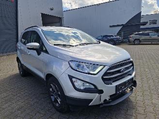 Unfallwagen Ford EcoSport 74kw / TITANIUM / 19dkm 2019/12